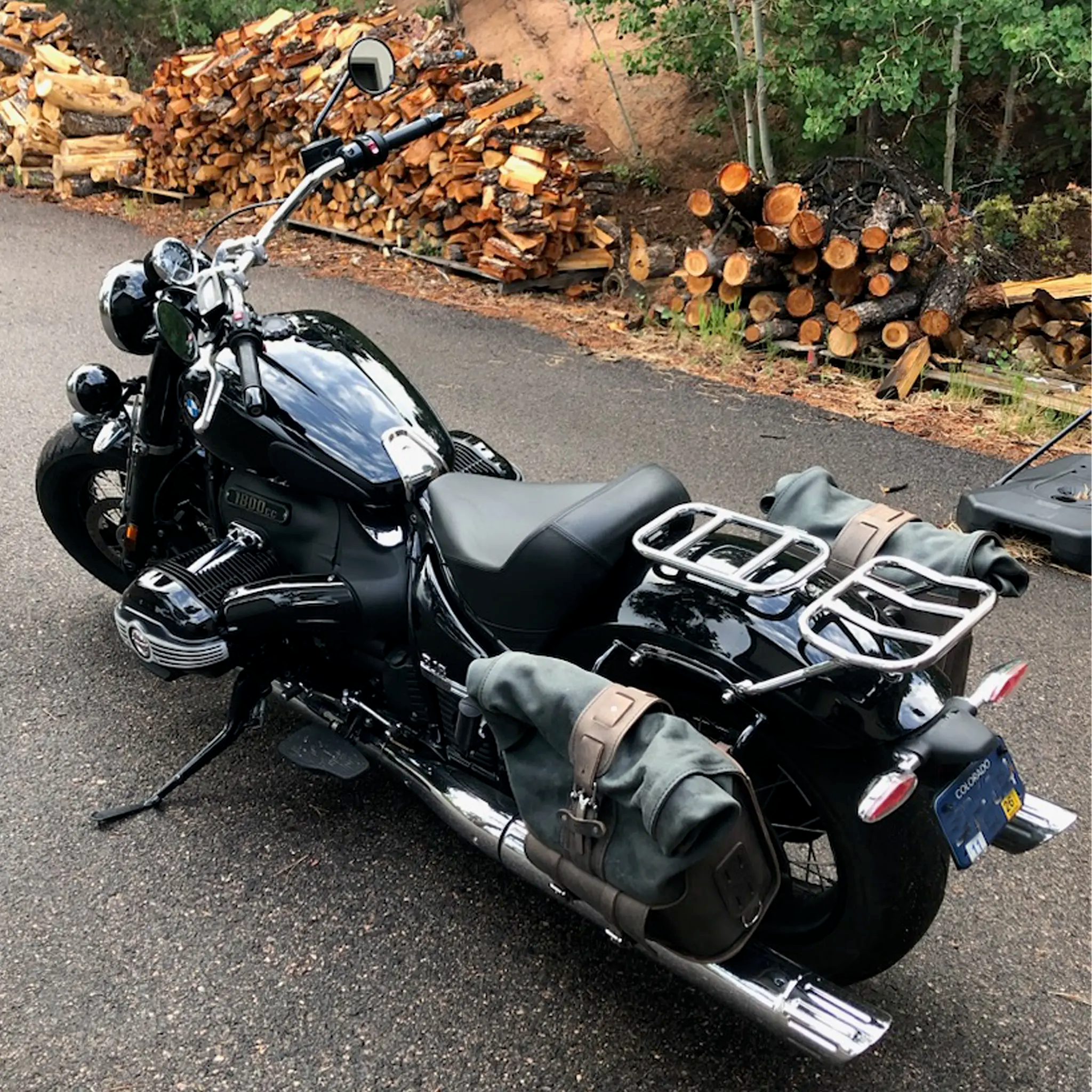 BMW R18 Buffalo Leather RollTop Panniers / Saddlebags - URP02 (Pair)
